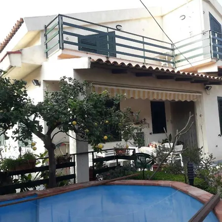 Apartment Apartment In Villa Mora Near The Sea - Wi-Fi *