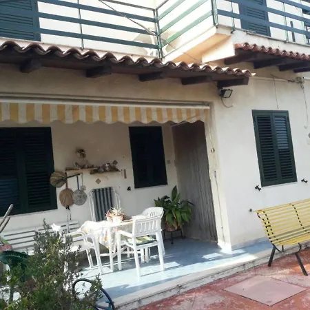 Apartment In Villa Mora Near The Sea - Wi-Fi Apartment Avola
